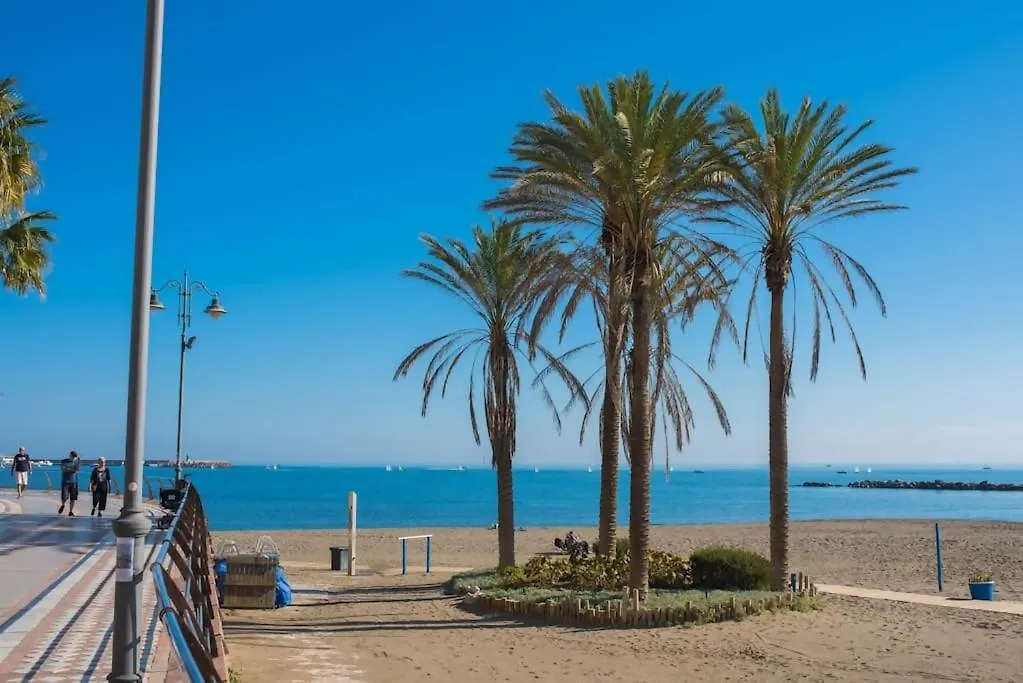 Bonito Estudio A Pie De Playa Benalmadena 0*,