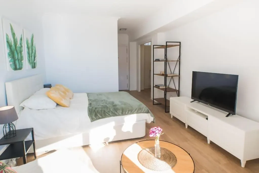 Bonito Estudio A Pie De Playa Benalmadena