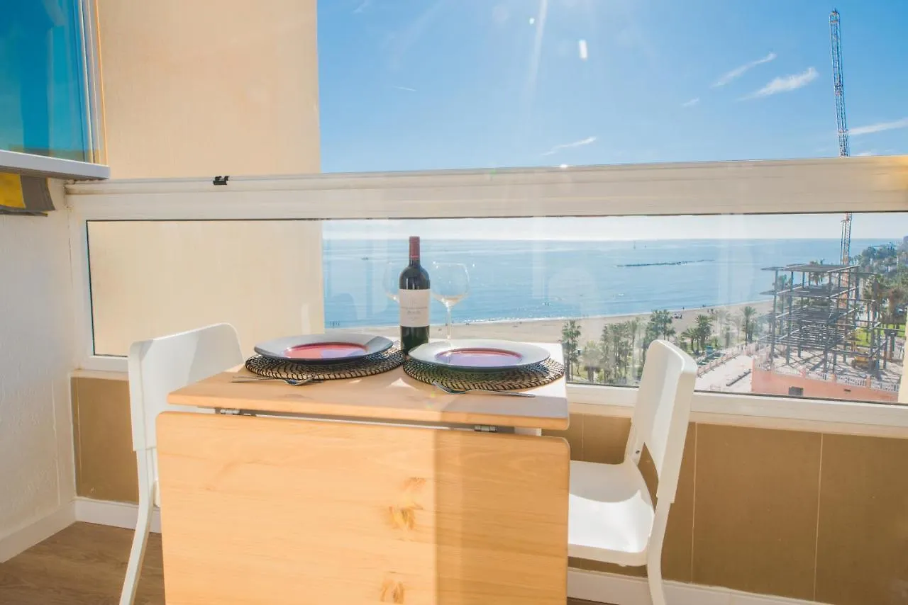 Bonito Estudio A Pie De Playa Benalmadena Spain