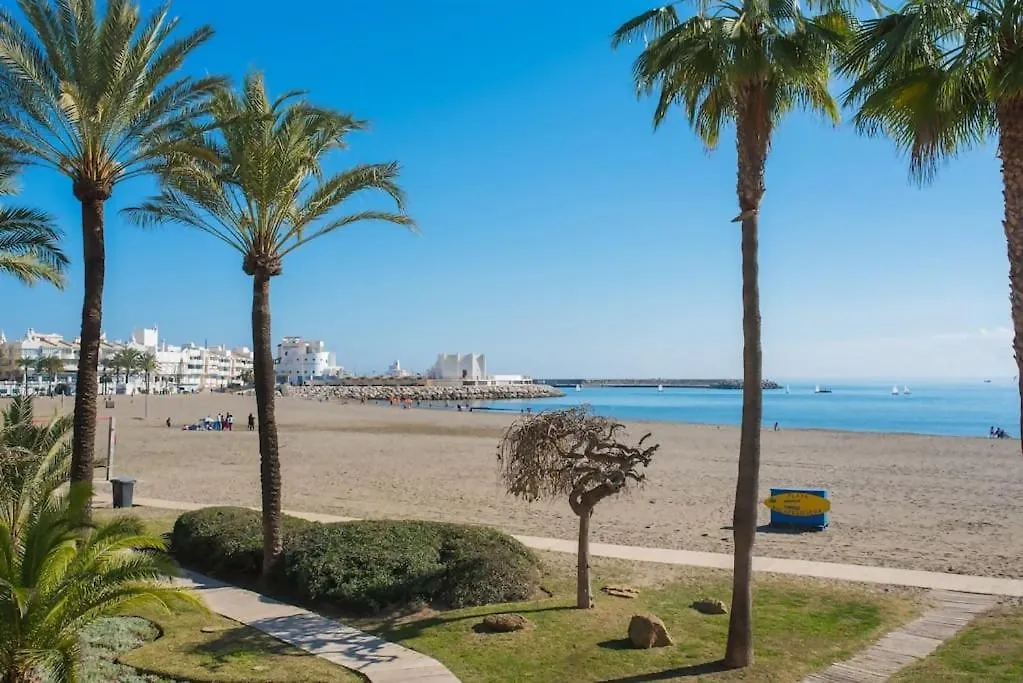 Bonito Estudio A Pie De Playa Benalmadena
